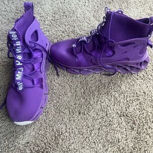 SOLD Hello Mr Lin SOLD